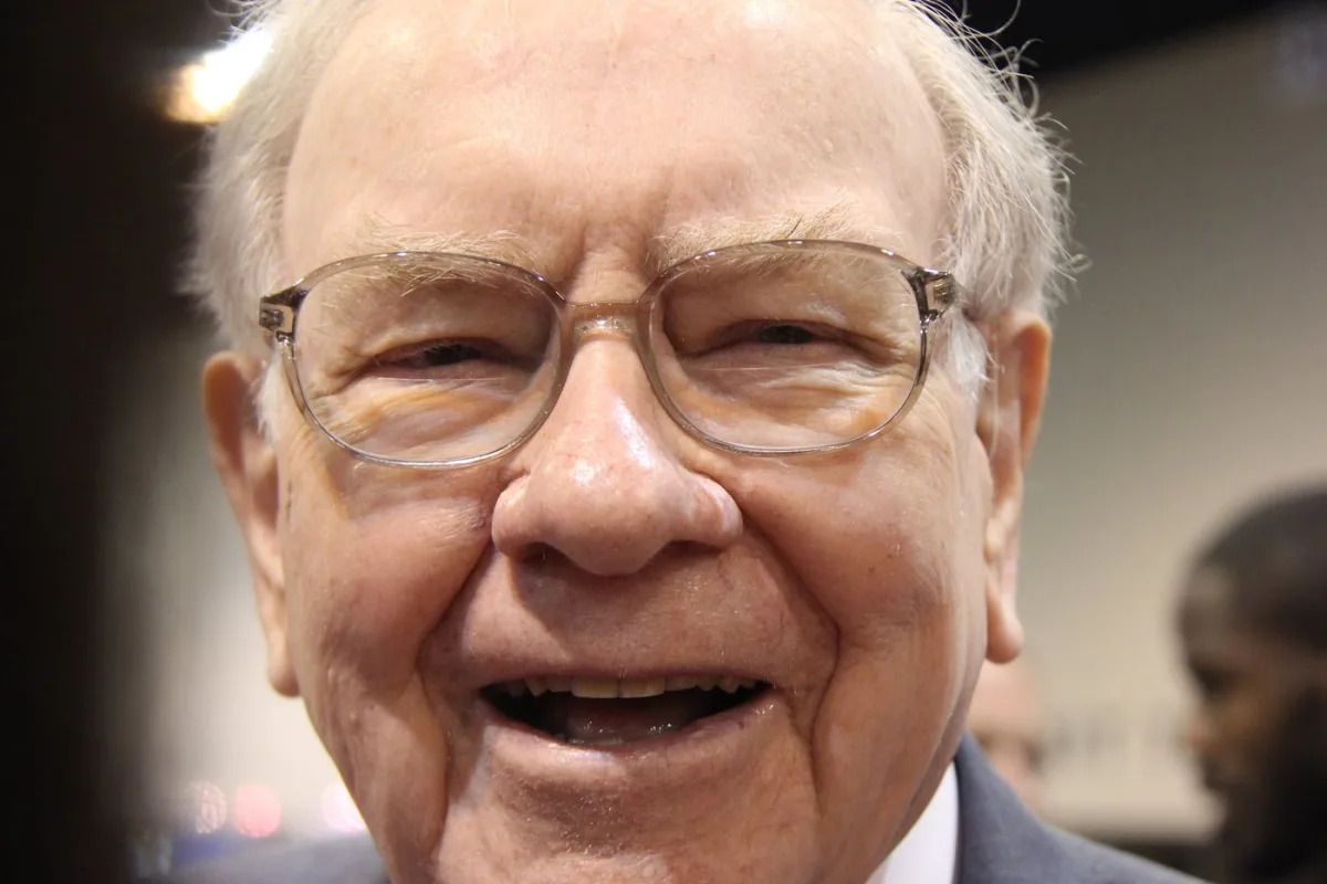 Berkshire Hathaway's Mystery Stock Revealed: Here's Why It's an Ideal Warren Buffett Stock